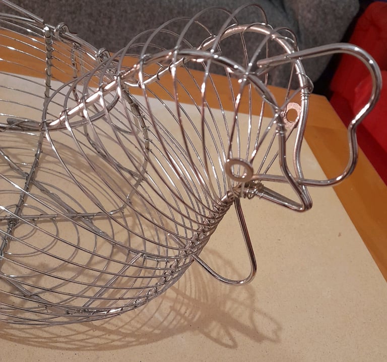 Chicken egg holder
