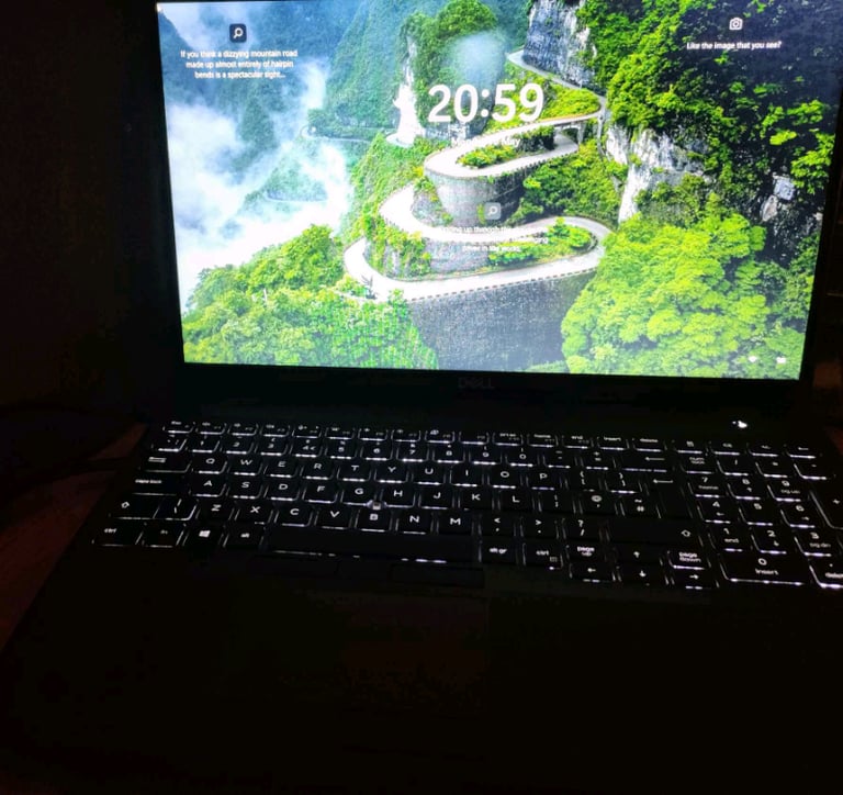 image for Dell Precision 3541 15.6&quot; - Core i7 9850H - 8GB - 256SSD - Quadro P620