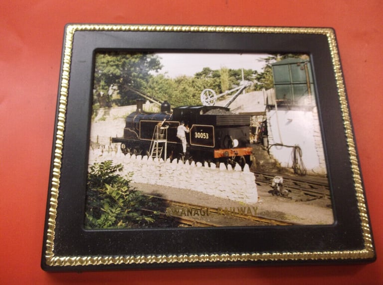 SWANAGE RAILWAY CARDS IN PLASTIC FRAMES   £2 .50  each