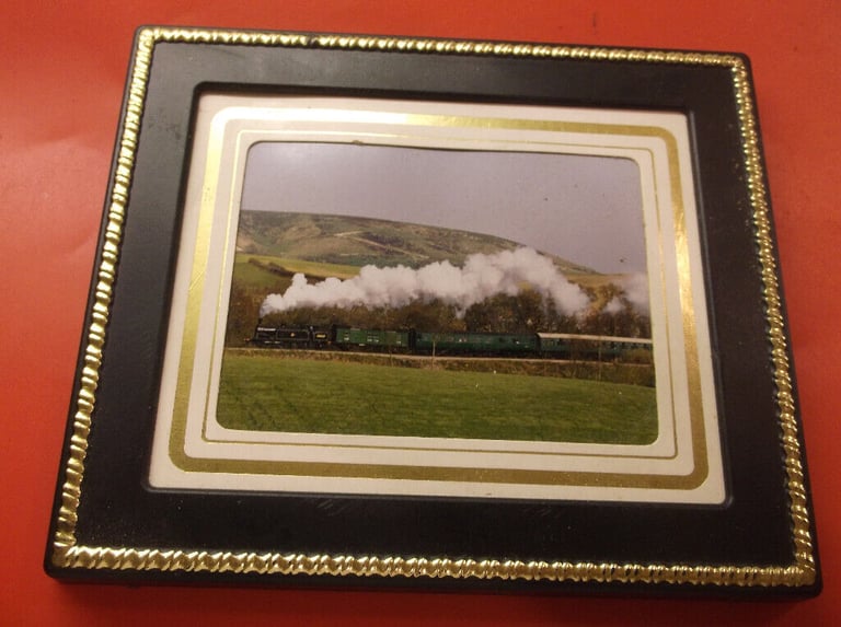 SWANAGE RAILWAY CARDS IN PLASTIC FRAMES   £2 .50  each