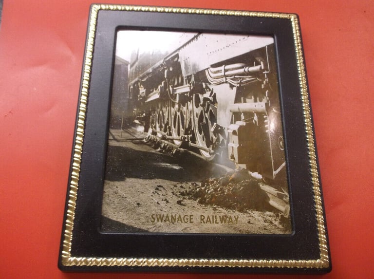 SWANAGE RAILWAY CARDS IN PLASTIC FRAMES   £2 .50  each