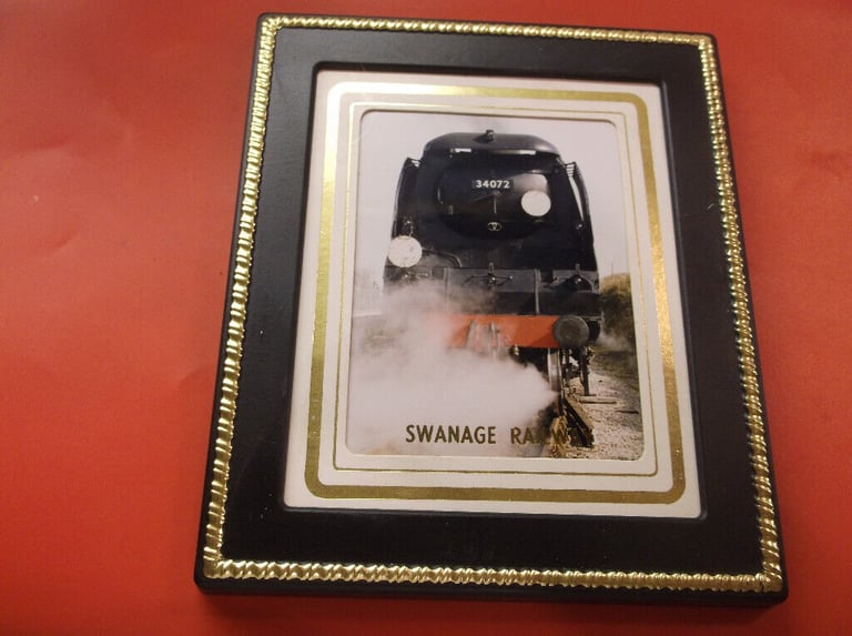 SWANAGE RAILWAY CARDS IN PLASTIC FRAMES   £2 .50  each