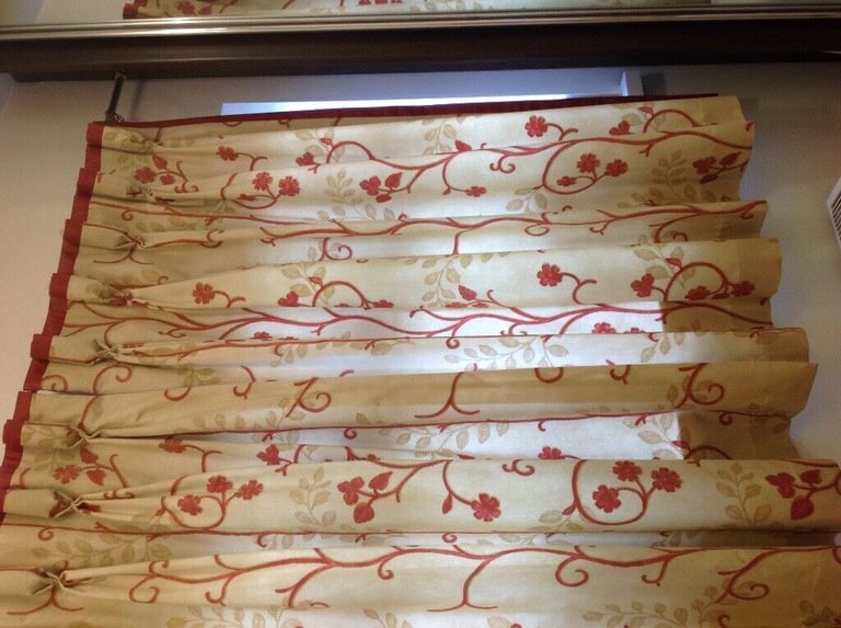 Hardly Used Lined Pair Of Curtains VGC