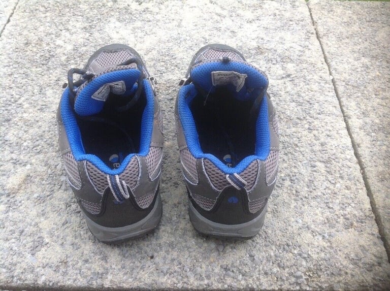 Boy's Walking Shoes - Size 2 