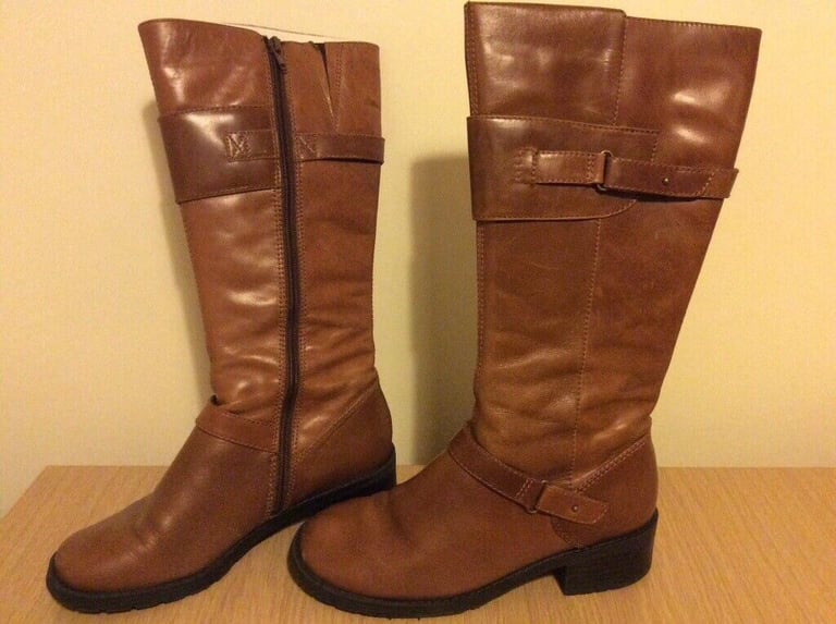 image for Ladies Leather Tan Brown Boots Size 6 Full Length Zip