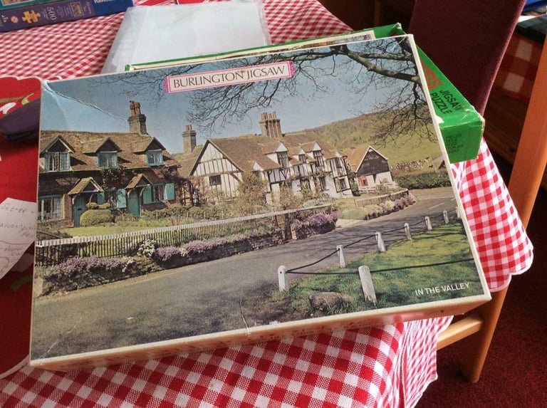 3 Jigsaw puzzles