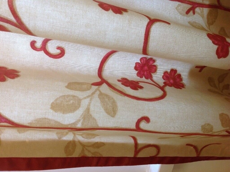 Hardly Used Lined Pair Of Curtains VGC