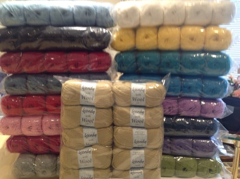 image for WENDY DOUBLE KNITTING WOOL with 20% PURE WOOL & 80% PREMIUM ACRYLIC, SEVEN  COLOURS 5X100G BALLS 