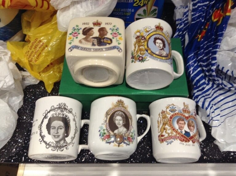 image for Queen Elizabeth Silver Jubilee RARE money box and 3 mugs.