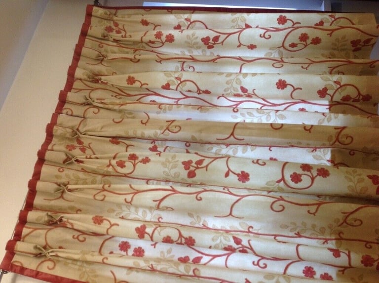 Hardly Used Lined Pair Of Curtains VGC