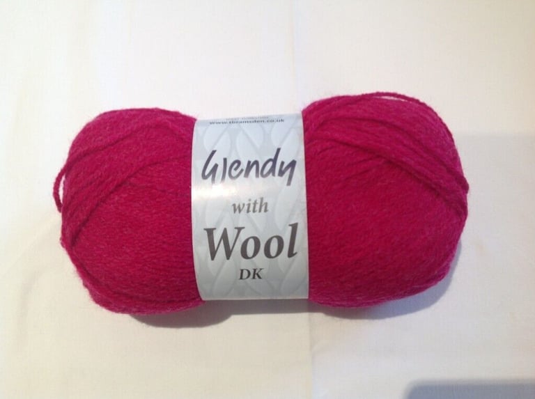 WENDY DOUBLE KNITTING WOOL with 20% PURE WOOL & 80% PREMIUM ACRYLIC, SEVEN  COLOURS 5X100G BALLS 