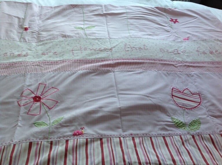 image for NEXT Flowers are Friends' single duvet set