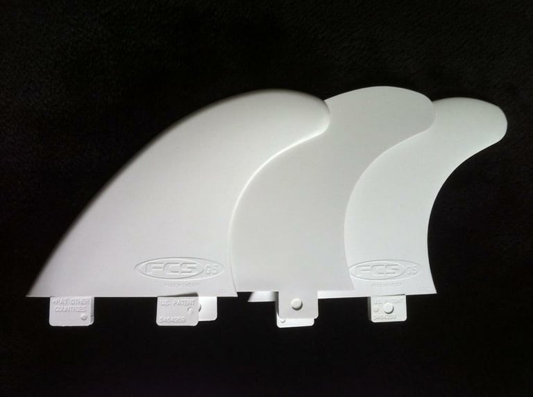 Surfboard Fins FCS Set of 3 black or white surf fin. Singles & Quads also available