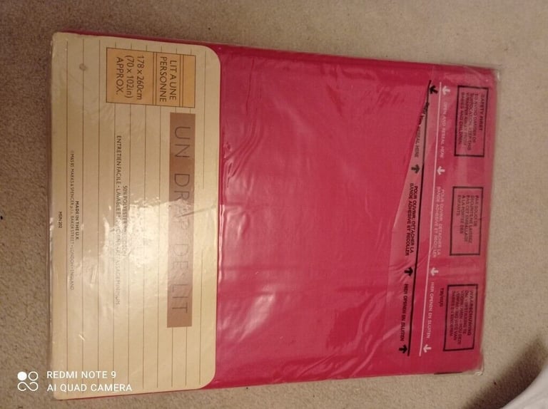 Marks and Spencer single flat sheet. Brand New 