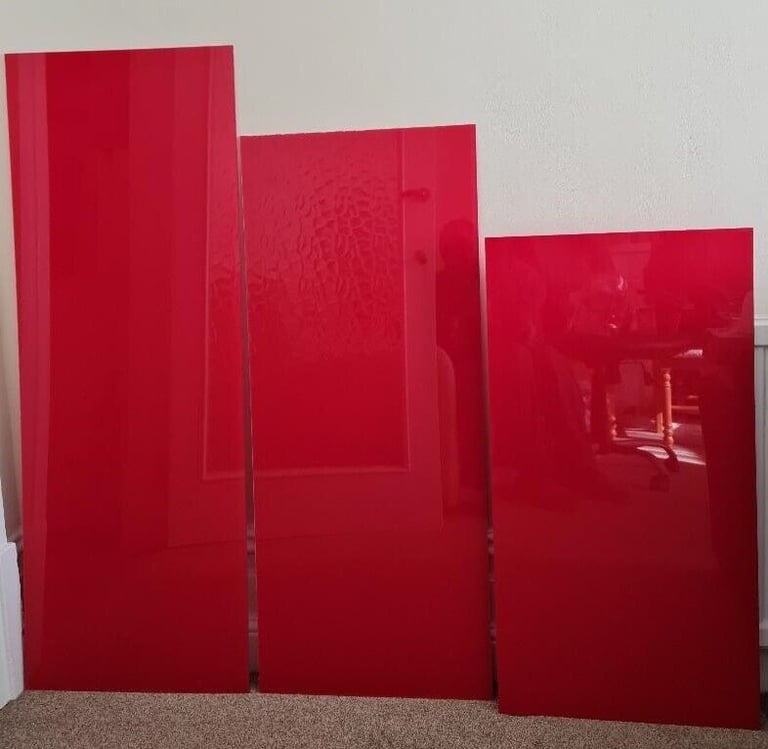 Red Vistelle High Gloss Acrylic kitchen Panel 3- Pieces £20