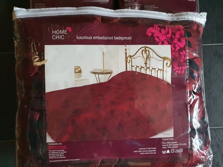 Home Chic colour woven jacquard matching bedding set (Double Duvet, Bedspread, Curtains) 