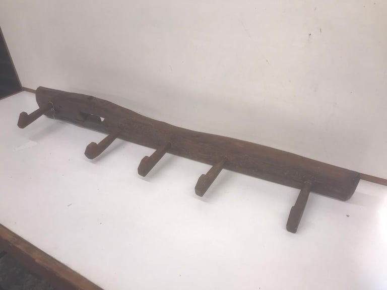OAK COAT RACK