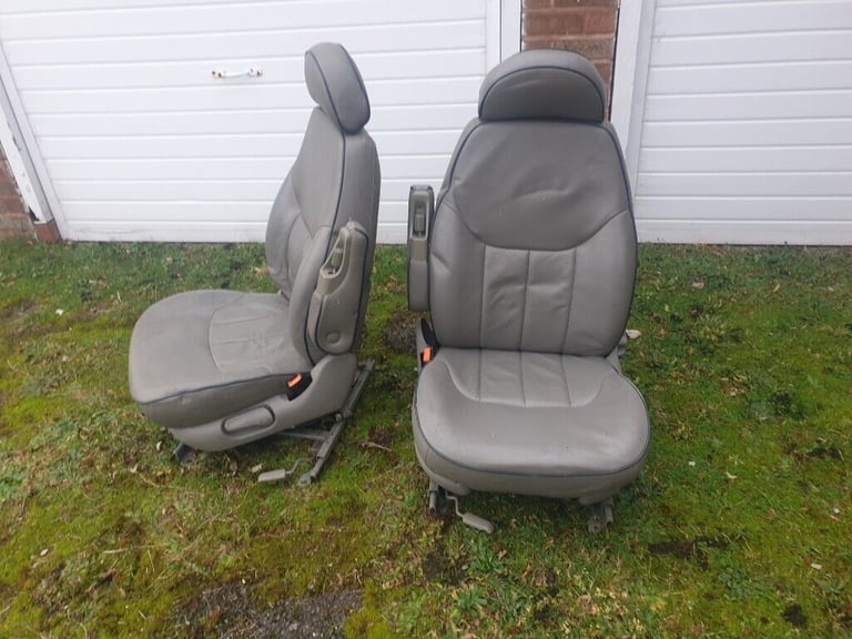 Swivel seats for sale shop