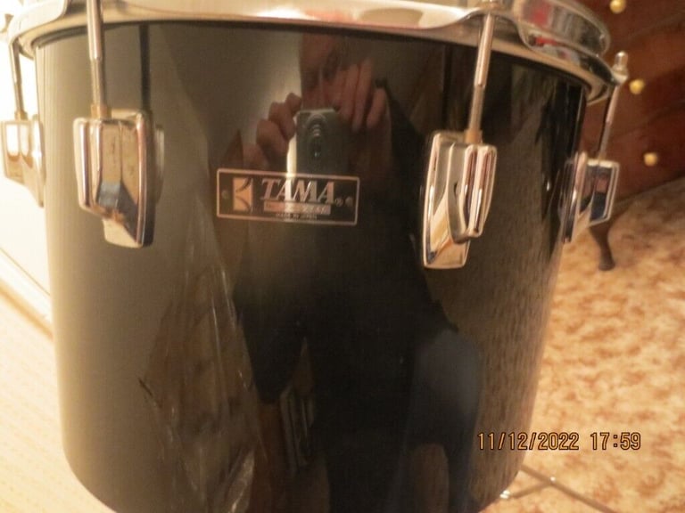 TAMA DRUM. &  STAND.