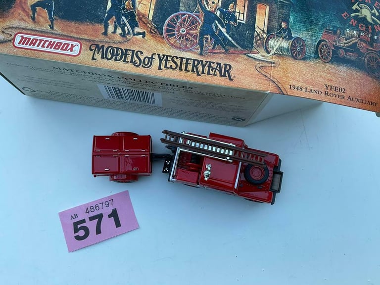 Matchbox Yesteryear YFE02; Land Rover; Fire Truck & Trailer