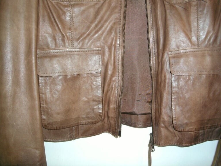Gorgeous Austin Reed Real soft Leather Jacket Size 12 Like-New