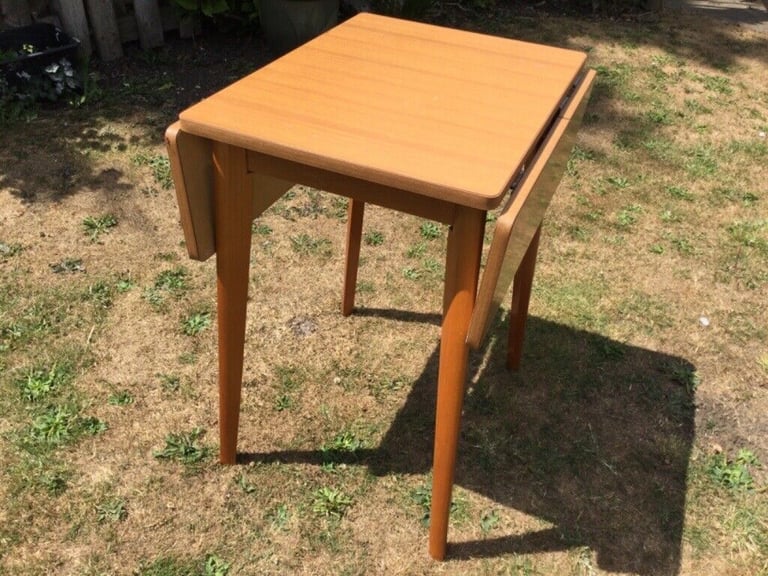  drop down table ideal for small spaces