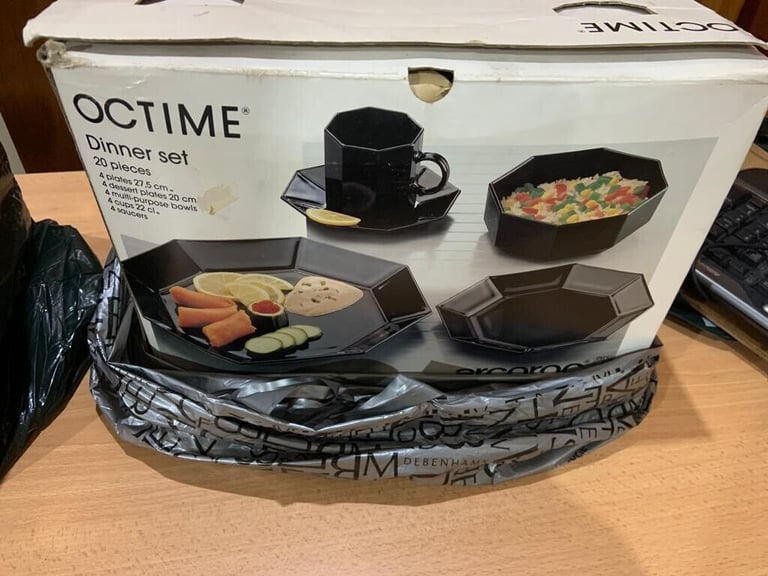 Vintage Octime Dinner Set 20 pieces in black finish