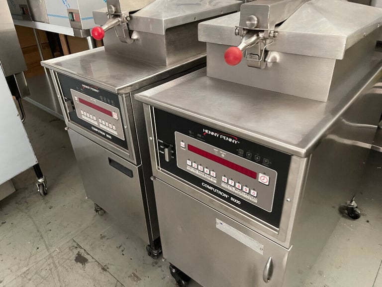 Henny Penny Pressure Fryer with Computron PFG 8000