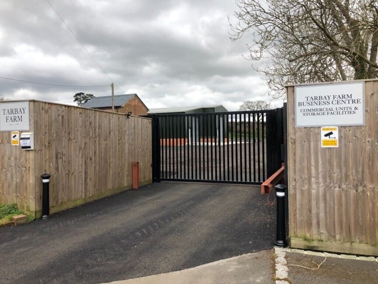 Commercial Workshops/Storage Units To Let