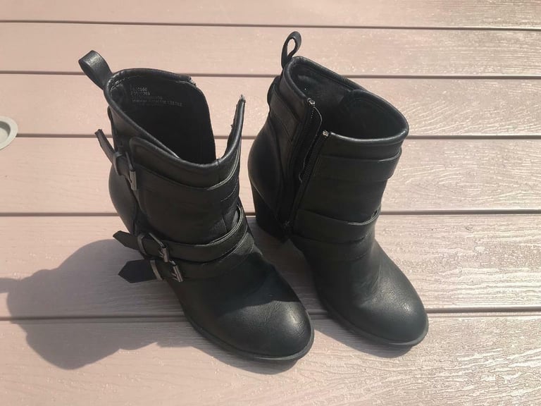 image for Leather Heeled Boots