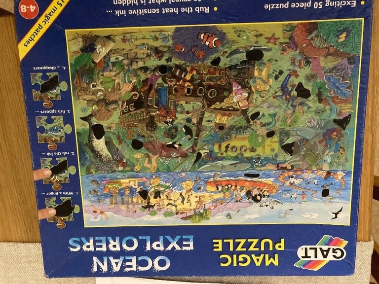 Magic jigsaw puzzle 