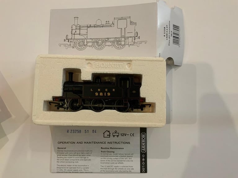 Hornby R2325B locomotives