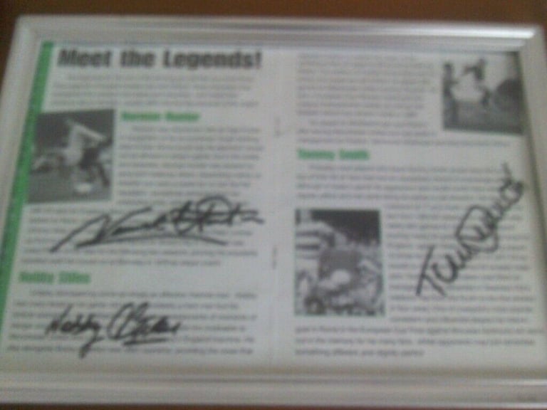 MULTI SIGNED PROGRAMME    FOOTBALL LEGENDS  HUNTER   STILES   SMITH    FRAMED   