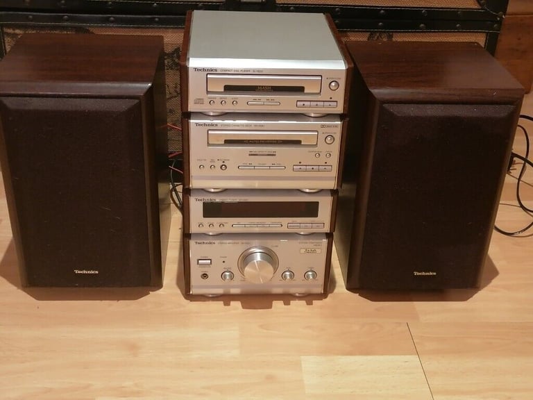 image for Vintage TECHNICS HI FI STEREO STACK COMPLETE SYSTEM HD 51. Silver with Walnut Finish. 