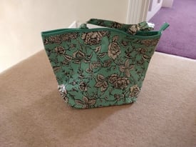 Dickins & Jones Aqua Bag with lining. Brand new, ideal gift.
