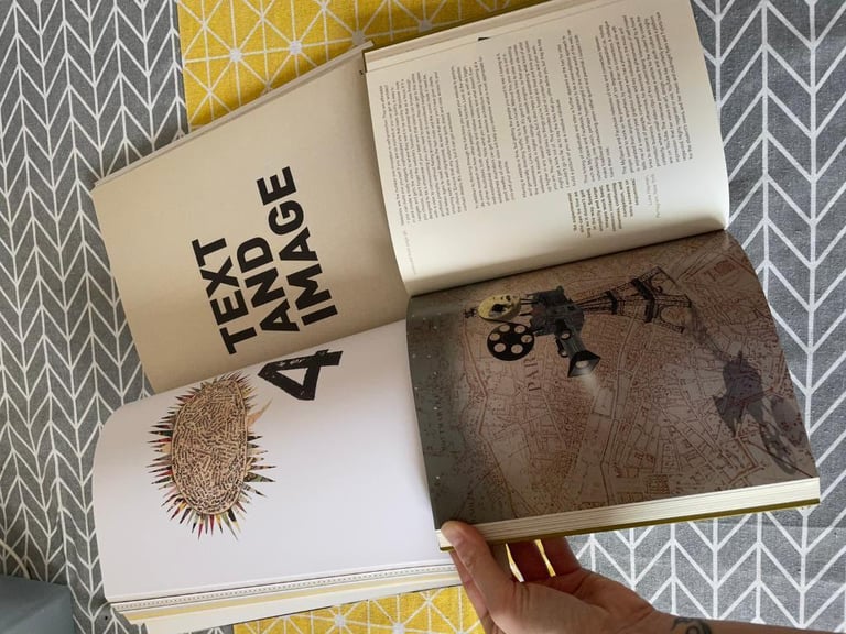 2 Design Books Book Bundle Illustration Visible Signs