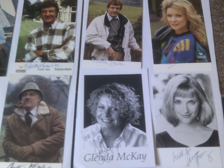 12 MIXED EMMERDALE FARM SIGNED PHOTOS  