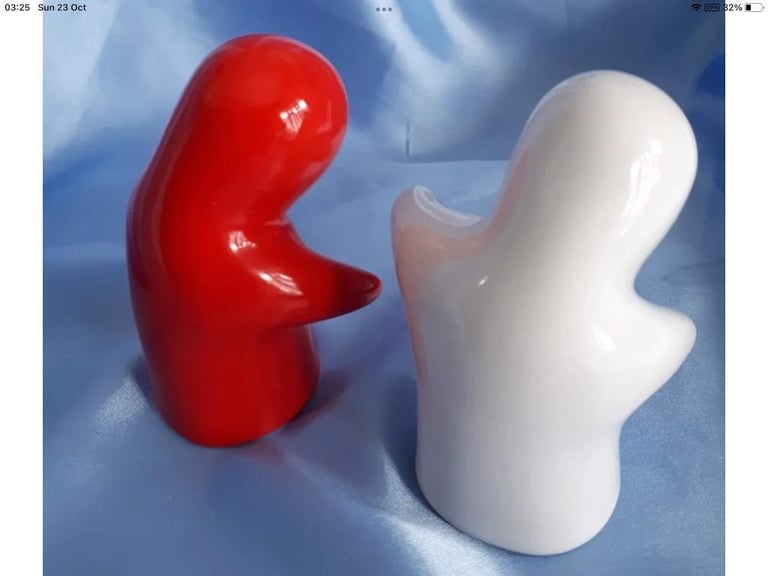 Brand New salt N pepper pots