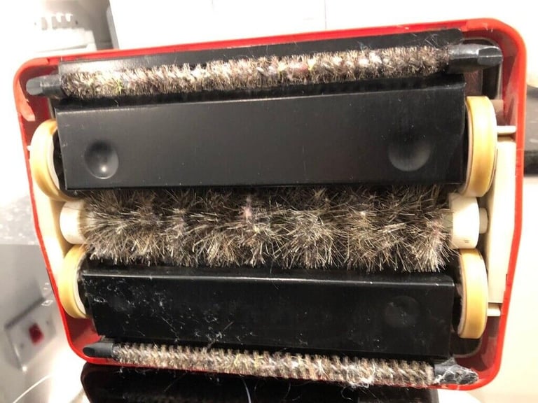 Betterware floor sweeper