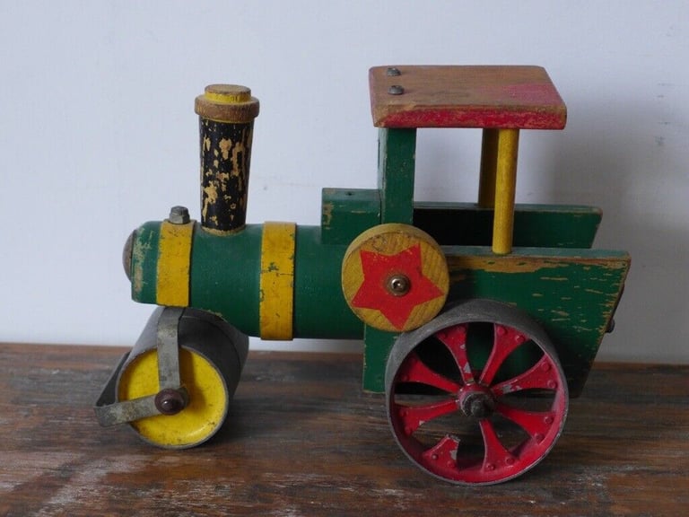 image for COLLECTABLE VINTAGE ANTIQUE TOY: Wood and Metal built STEAM ROLLER