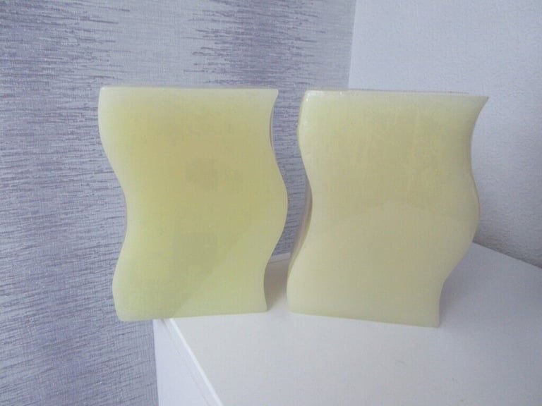 image for Flameless Wax Flickering LED Scented Candles x 2 BRAND NEW