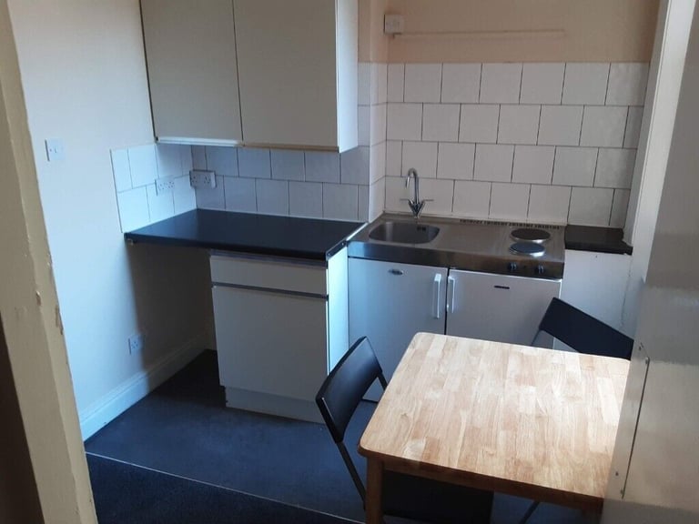 SELF-CONTAINED STUDIO FLAT AVAILABLE IN HACKNEY, E5 9DH