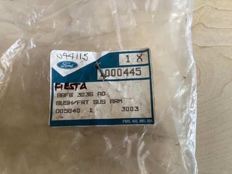 Rubber Bush for Ford Fiesta front suspension arm 1989-1996  Ford No  1000445 New Old Stock