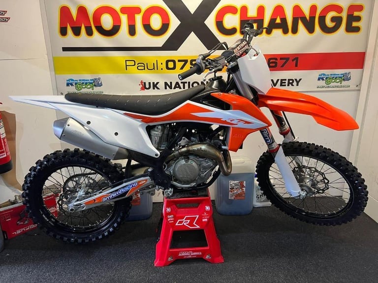 2020 KTM SXF 450...61 HOURS FROM NEW....£4495.....MOTO X CHANGE