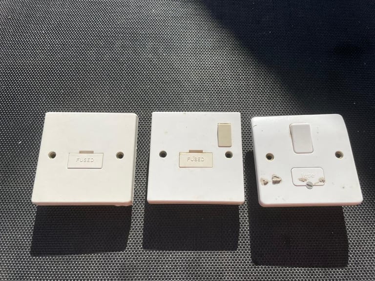 image for 3x Legrand Switched Fused Spur Connection Units - 2 With Switch 