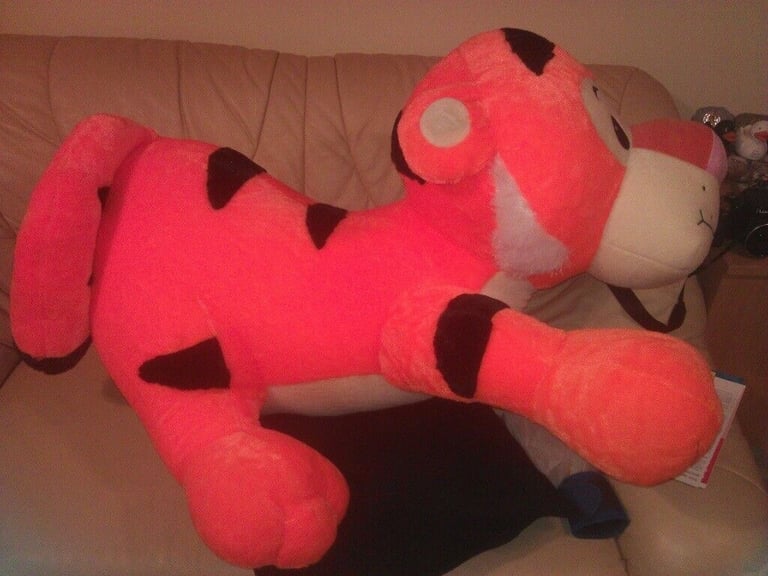 Large tigger soft toy