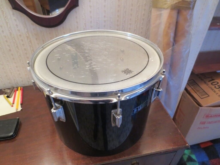 TAMA DRUM. &  STAND.