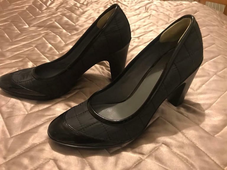 image for Woman’s shoes 