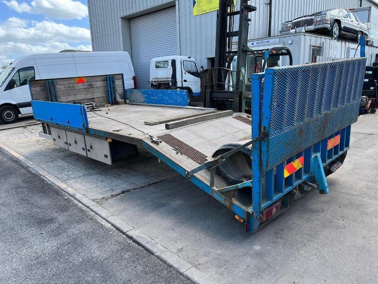 19ft BEAVERTAIL/FLATBED RECOVERY BODY FOR SALE 