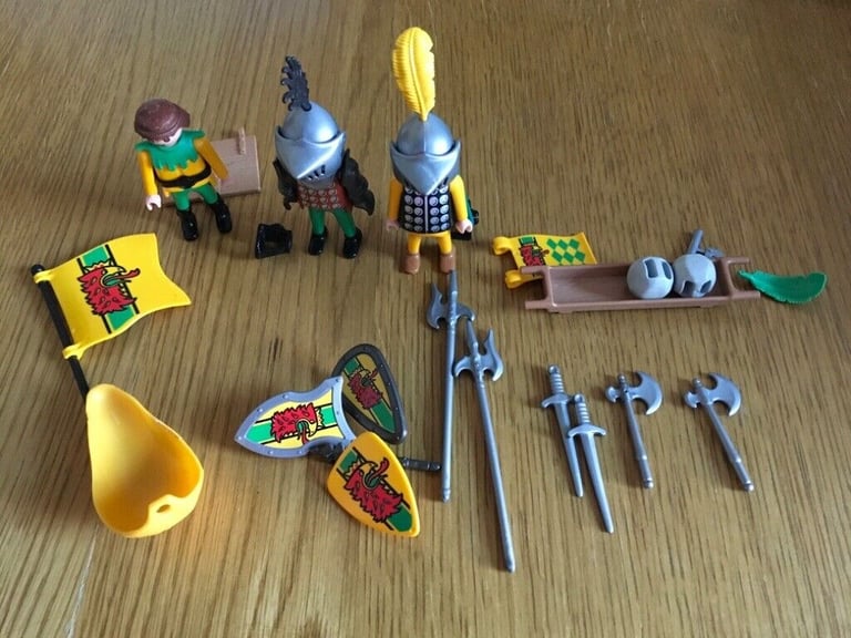Playmobil Castle With Working Drawbridge & Extra Knights